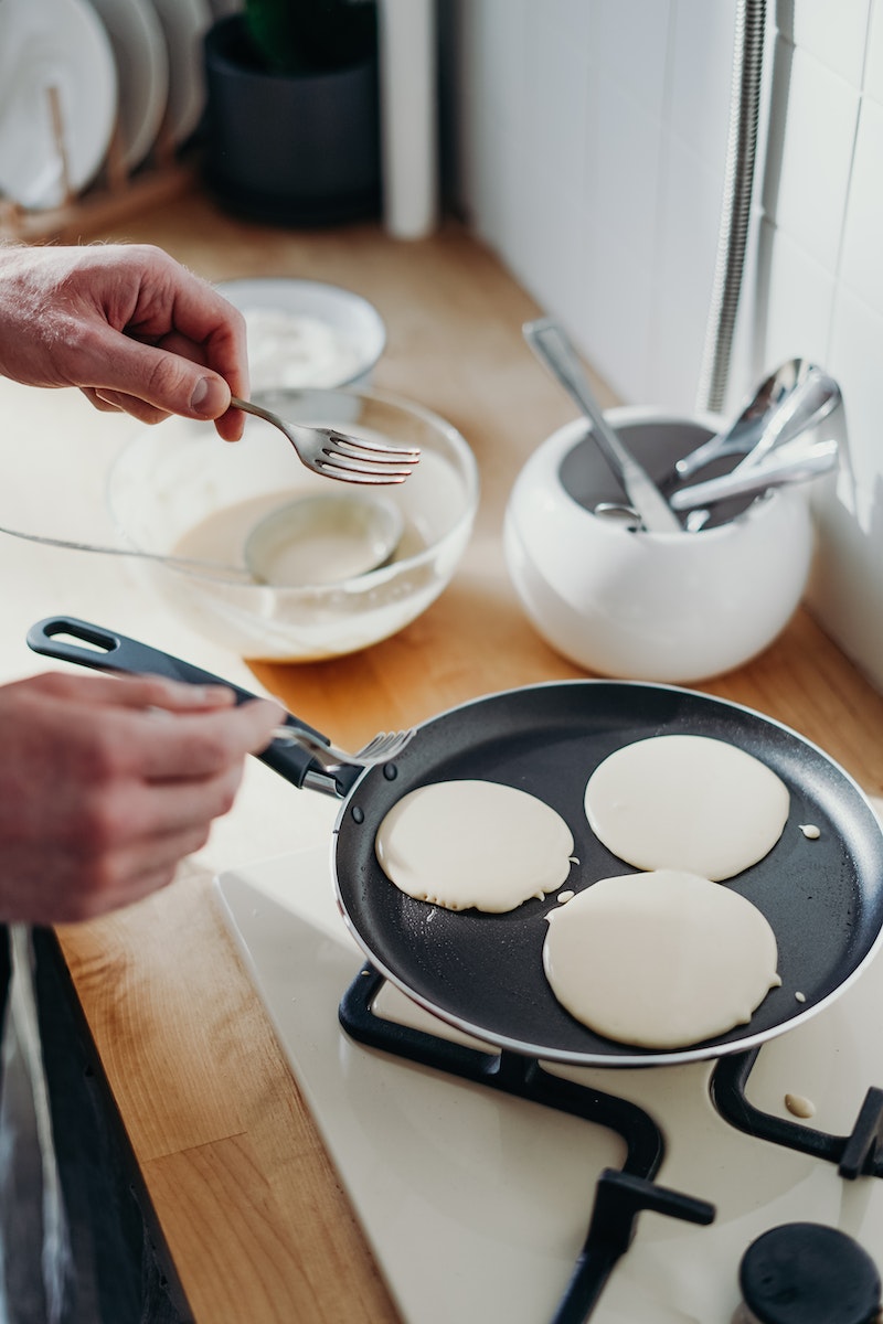 comment faire cuire des pancakes à la poêle